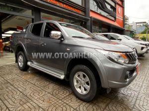 Xe Mitsubishi Triton 4x2 AT 2019