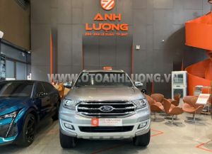 Xe Ford Everest Titanium 2.0L 4x2 AT 2019