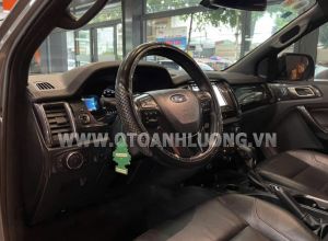 Xe Ford Everest Titanium 2.0L 4x2 AT 2019