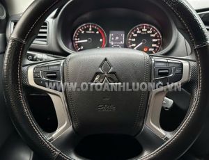 Xe Mitsubishi Triton 4x2 AT Mivec 2021