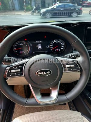 Xe Kia Seltos Premium 1.4 AT 2020