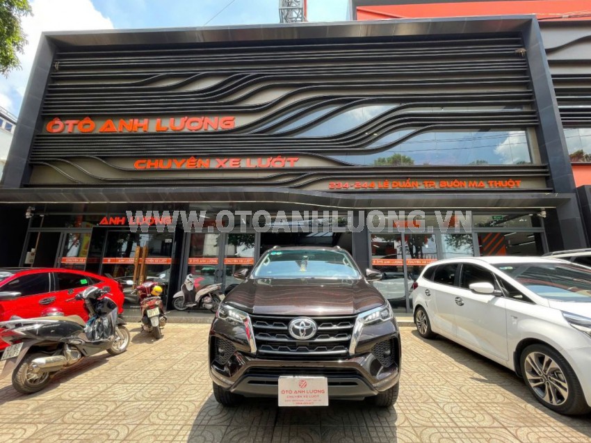 Toyota Fortuner 2.4G 4x2 AT