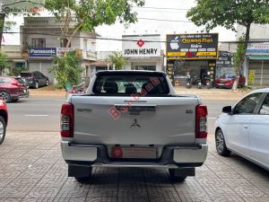 Xe Mitsubishi Triton 4x2 AT Mivec 2021