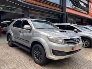 Xe Toyota Fortuner 2.5G 2013