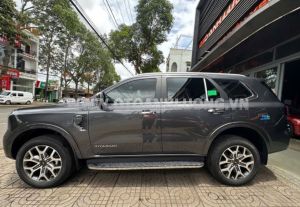 Xe Ford Everest Titanium 2.0L 4x2 AT 2024