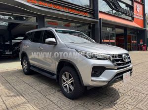 Xe Toyota Fortuner 2.4G 4x2 AT 2020