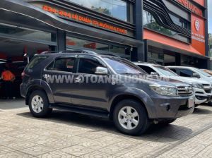 Xe Toyota Fortuner 2.5G 2010