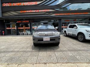 Xe Toyota Fortuner 2.5G 2010