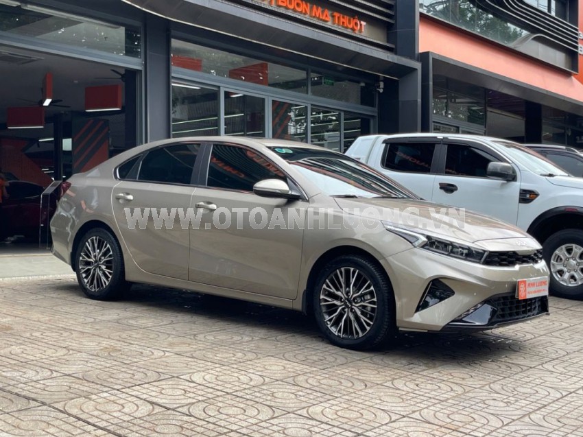 Kia K3 Premium 2.0 AT