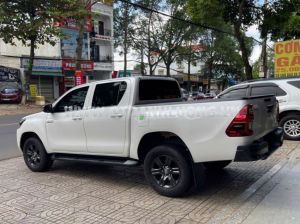Xe Toyota Hilux 2.4L 4x2 AT 2024