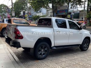 Xe Toyota Hilux 2.4L 4x2 AT 2024