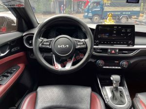 Xe Kia K3 Premium 2.0 AT 2022