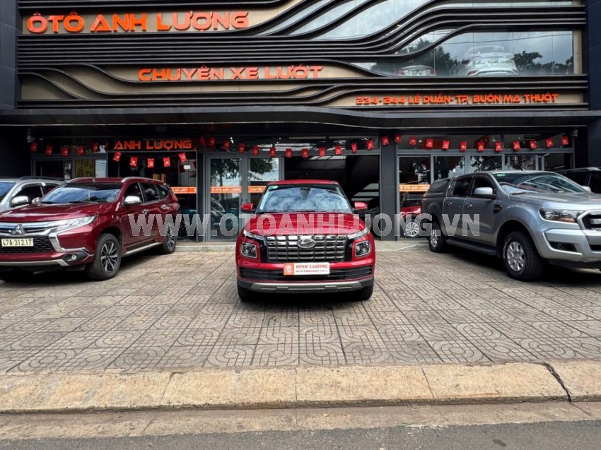 Hyundai Custin Tiêu Chuẩn 1.5T