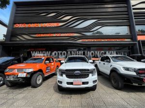 Xe Ford Ranger XLS 2.0L 4x2 AT 2024