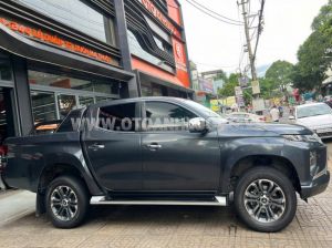 Xe Mitsubishi Triton 4x4 AT Mivec Premium 2020