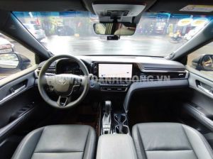 Xe Toyota Camry 2.5 HEV Mid 2025