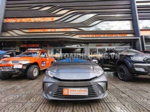 Xe Toyota Camry 2.5 HEV Mid 2025