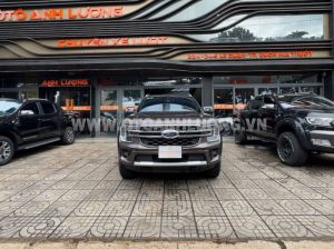 Xe Ford Everest Titanium 2.0L 4x2 AT 2024