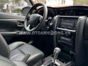 Xe Toyota Fortuner 2.4G 4x2 AT 2021