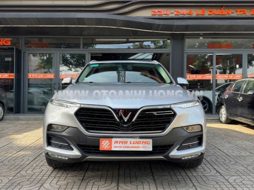 VinFast Lux SA 2.0 Cao cấp