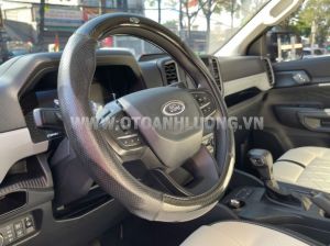 Xe Ford Ranger XLS 2.0L 4x2 AT 2024
