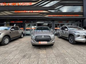 Xe Toyota Innova 2.0E 2016