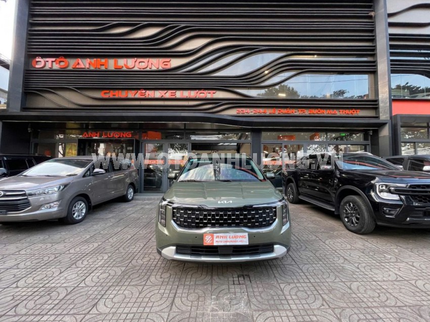 Kia Carnival Luxury 2.2D