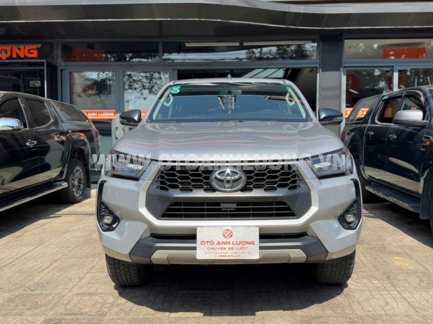 Toyota Hilux 2.4L 4x2 AT