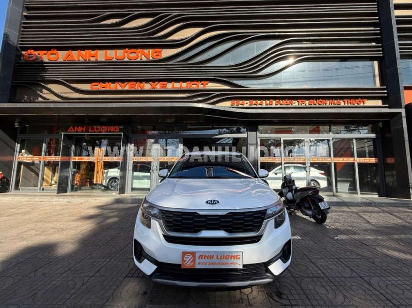 Kia Seltos Deluxe 1.4 AT