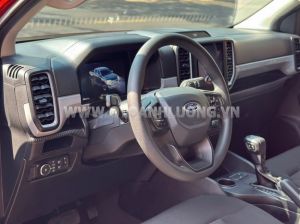 Xe Ford Ranger XLS 2.0L 4x2 AT 2024