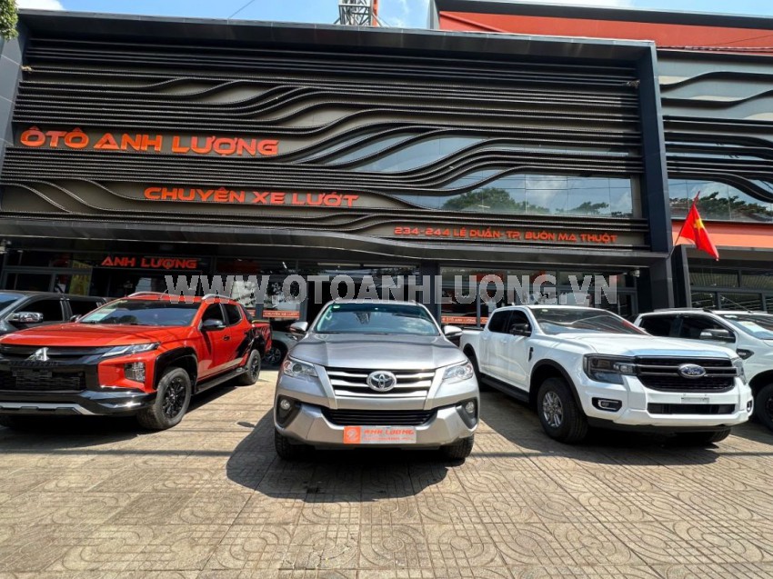 Toyota Fortuner 2.4G 4x2 MT