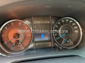 Xe Toyota Fortuner 2.4G 4x2 MT 2017