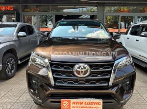 Xe Toyota Fortuner 2.4G 4x2 AT 2021