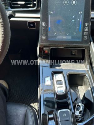 Xe Hyundai Custin Tiêu Chuẩn 1.5T 2024