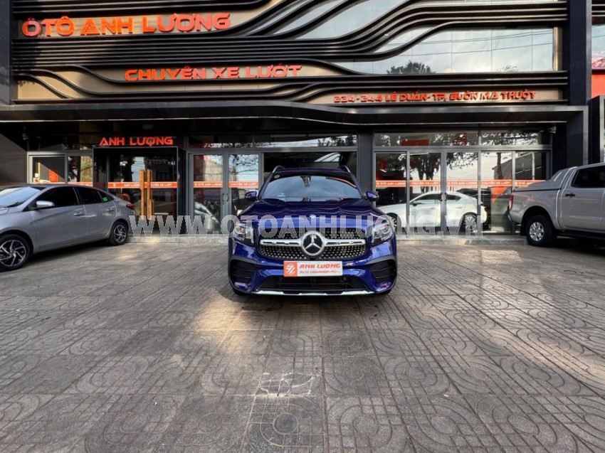 Mercedes Benz GLB 200 AMG