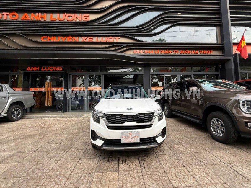 Kia Seltos Deluxe 1.4 AT