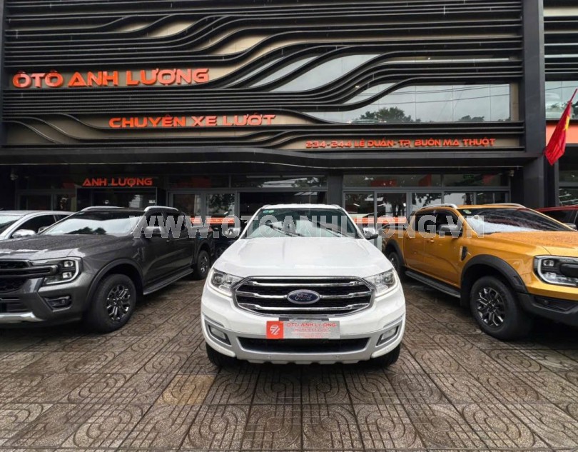 Ford Everest Titanium 2.0L 4x2 AT