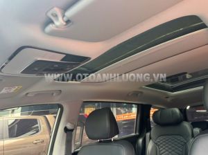 Xe Hyundai Custin Cao Cấp 2.0T 2024