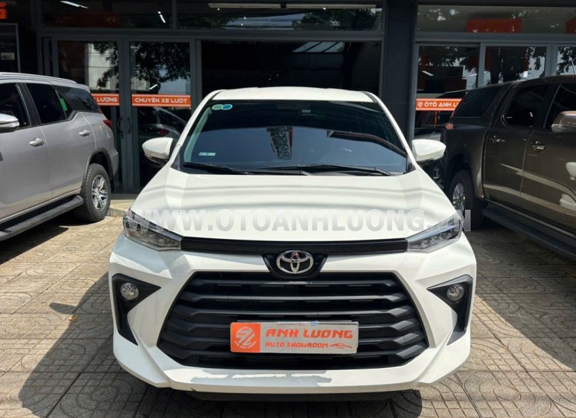 Toyota Avanza Premio 1.5 AT