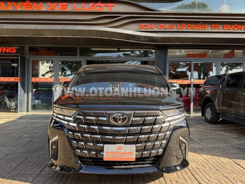 Toyota Alphard Luxury Executive Lounge