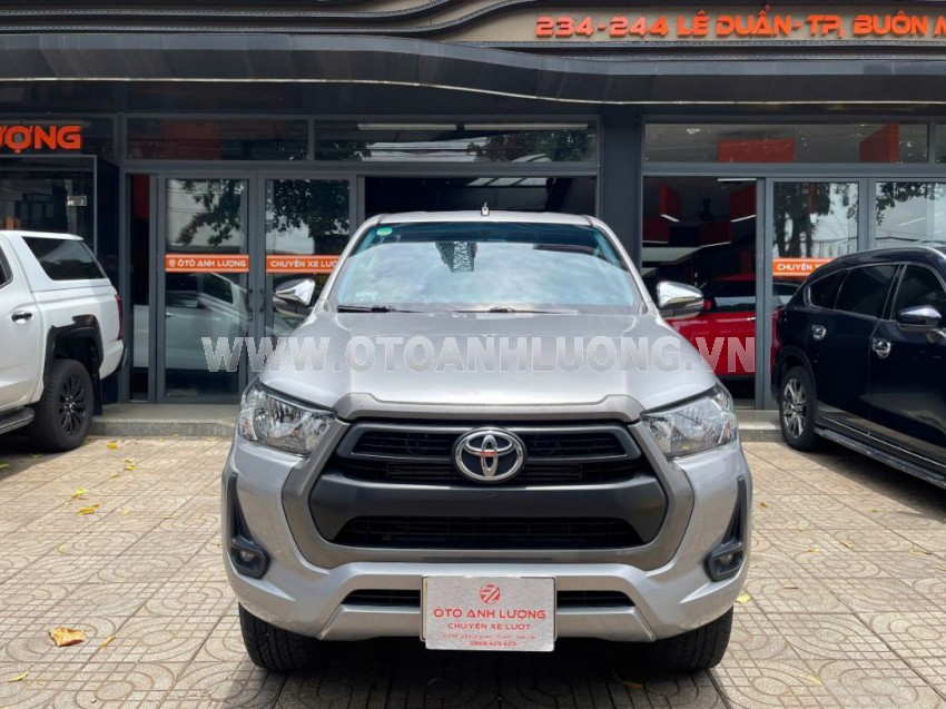 Toyota Hilux 2.4L 4x2 AT