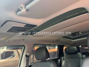 Xe Hyundai Custin Cao Cấp 2.0T 2024