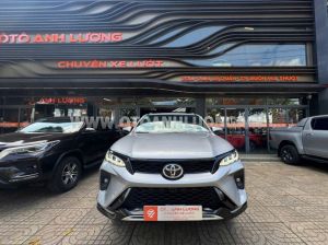 Toyota Fortuner Legender 2.4L 4x2 AT