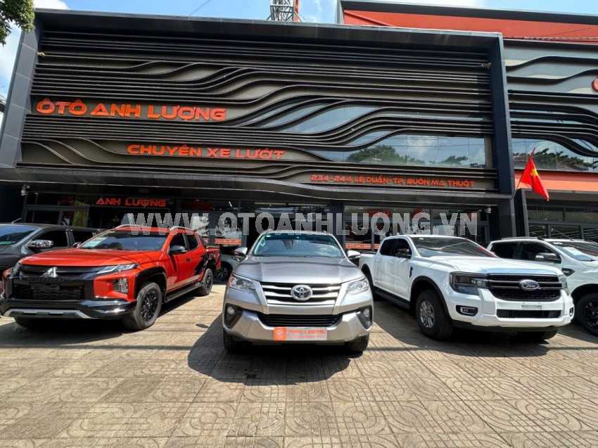 Toyota Fortuner 2.4G 4x2 MT