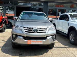 Xe Toyota Fortuner 2.4G 4x2 MT 2017