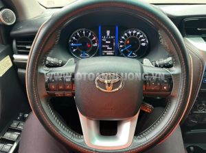 Xe Toyota Fortuner 2.7V 4x4 AT 2017
