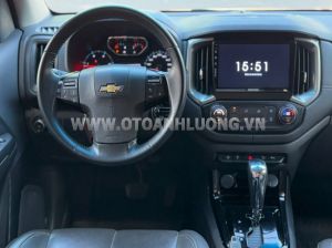 Xe Chevrolet Colorado High Country 2.5L 4x4 AT 2018