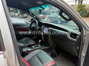 Xe Toyota Fortuner Legender 2.4L 4x2 AT 2022