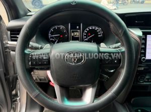 Xe Toyota Fortuner Legender 2.4L 4x2 AT 2022