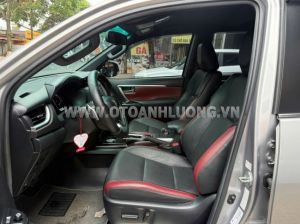 Xe Toyota Fortuner Legender 2.4L 4x2 AT 2022
